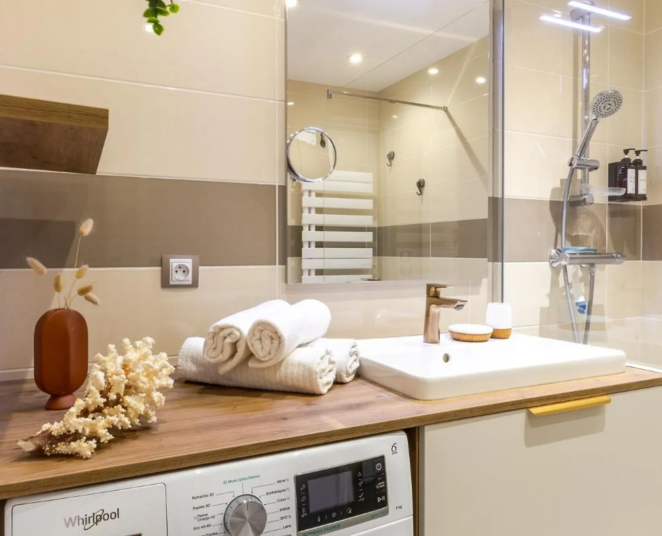 Apartamento Tournette, Vue Montagne & Belle Terrasse Annecy