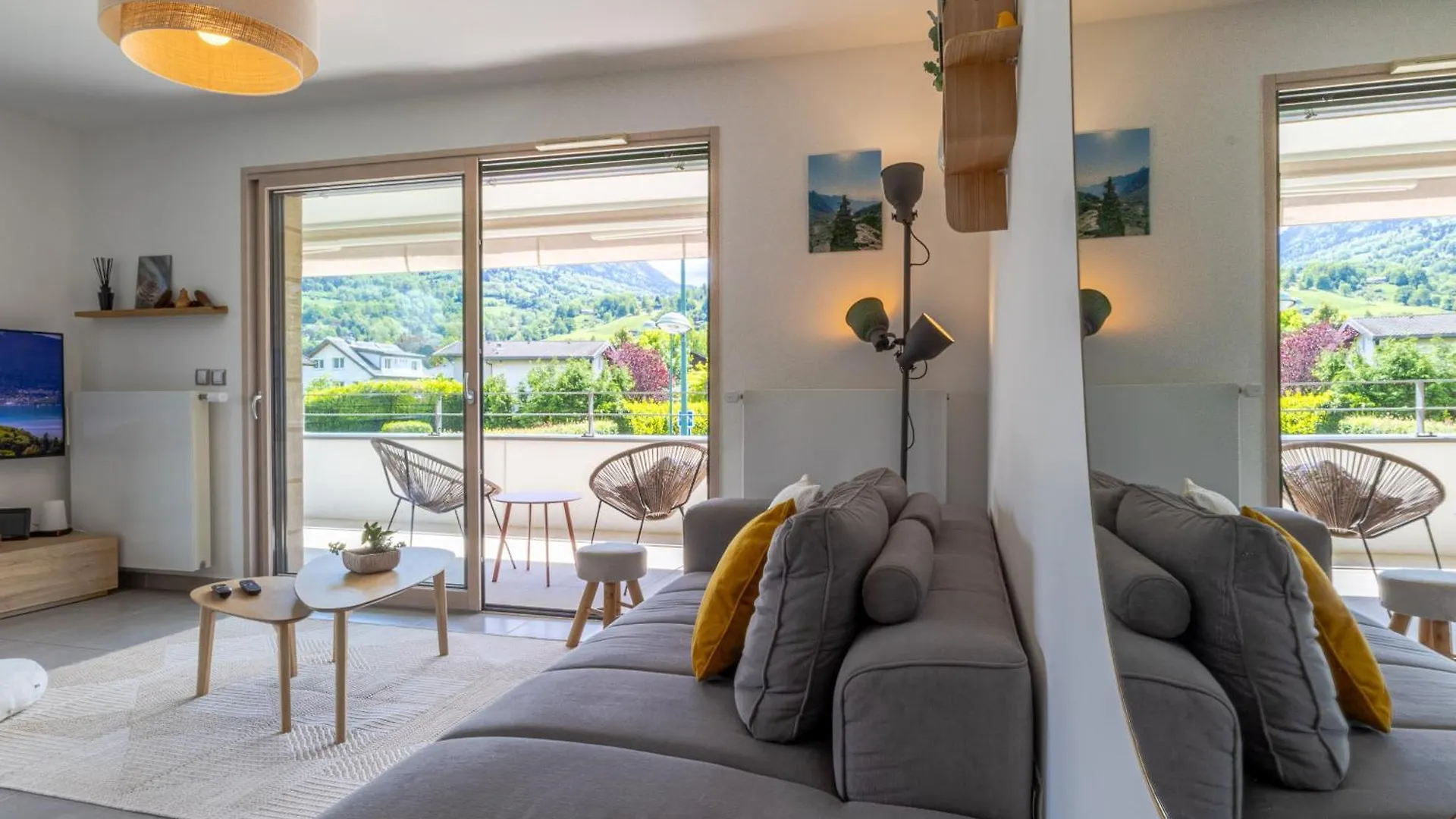 Apartamento Tournette, Vue Montagne & Belle Terrasse Annecy